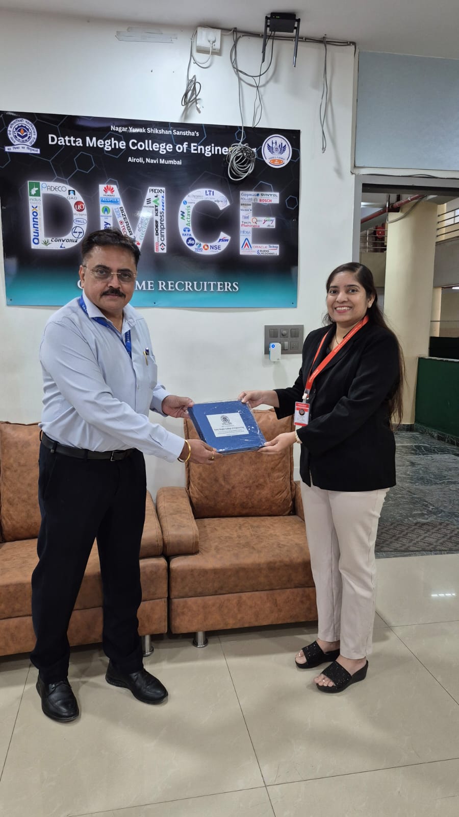 WhatsApp Image 2025-12-11 at 18.35.15 (1)